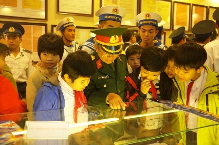 Geschichtliche Beweise für die Zugehörigkeit der Spratly und Paracel-Inselgruppen zu Vietnam